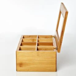 Lumaland Cuisine - Theedoos Van Bamboe - Theebox Met 8 Vakken - Duurzam Decoratief Materiaal - Ca. 28 X 16 X 9 Cm -Koffie Kortings Winkel 1200x1200 345