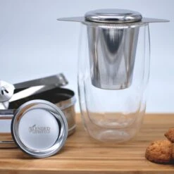 Theezeef Met Handvat Inclusief Lekplaatje En Kruiden Knijper - Thee Ei Voor Losse Thee - Theefilter Voor Losse Thee - Thee Infuser -Koffie Kortings Winkel 1200x1200 364