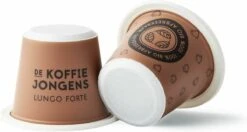 De Koffiejongens - Lungo Forte - Nespresso Cups - 100% Biologisch Afbreekbaar - 6x10 Cups - Nespresso Compatible -Koffie Kortings Winkel 1200x639