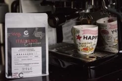 Italiano Espresso Honey Process Vietnamese Koffiebonen Aanbieding 250g GAIA Cafe 24 Italiano Espresso Honey Process Vietnamese Koffiebonen Aanbieding 250g GAIA Cafe -Koffie Kortings Winkel 1200x800 8